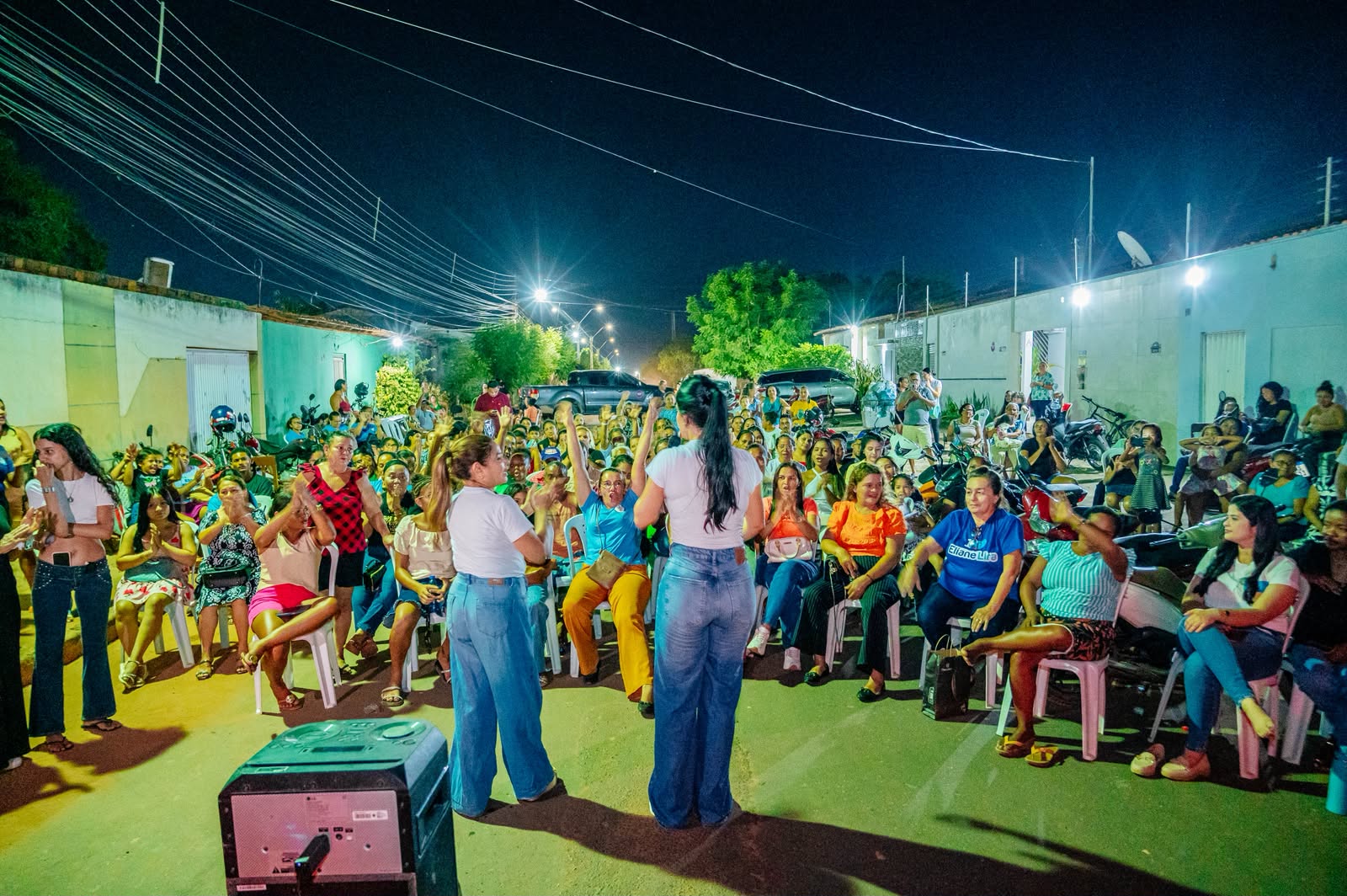 Acolhimento e emoção: Paula Prata é recebida com carinho no bairro Santa Cruz a convite da vereadora Eliane Lira