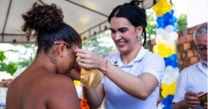 Paula Prata é recebida com carinho pela população em mutirão de saúde dos olhos em Bom Jardim